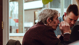 Farmaceuticos se unen dia mundial contra el alzheimer