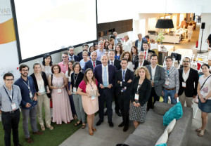 Foto de familia de los ganadores del premio Innovar de Novartis