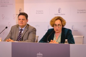 María Teresa Marín y José Javier Martínez Morcillo, durante la rueda de prensa