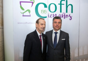  Francisco Peinado (a la izquierda), cede el testigo a Jorge J. García Maestre