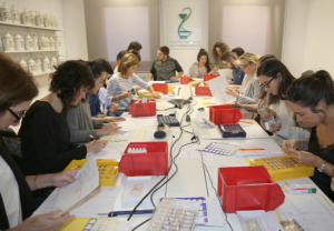 Los farmacéuticos aprender sobre Sistemas personalizados de dosificación 