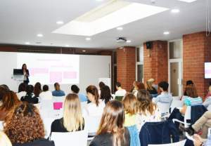 Un momento de la jornada formativa organizada por Fedefarma