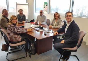 De izda. a dcha. María José Villafranca, presidenta COF Teruel; Ángel Más, presidente COF Huesca; Francisco Javier Falo, director general de Salud Pública; Luis Gascón, jefe de servicio de Promoción de la Salud y Prevención de la Enfermedad; Mercedes Arias, vocal de Atención Farmacéutica del COF Zaragoza y Ramón Jordán, presidente COF Zaragoza.