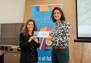 Almudena Martorell, Presidenta de A LA PAR y Florence Guillaume, Project Manager Klorane Botanical Foundation