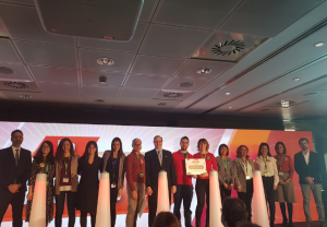 Foto de familia en la entrega de los premios Desafío SEFAC'19