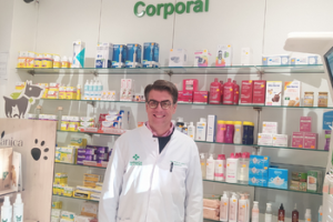 José Luis de Los Santos, Farmacia d ela Oliva